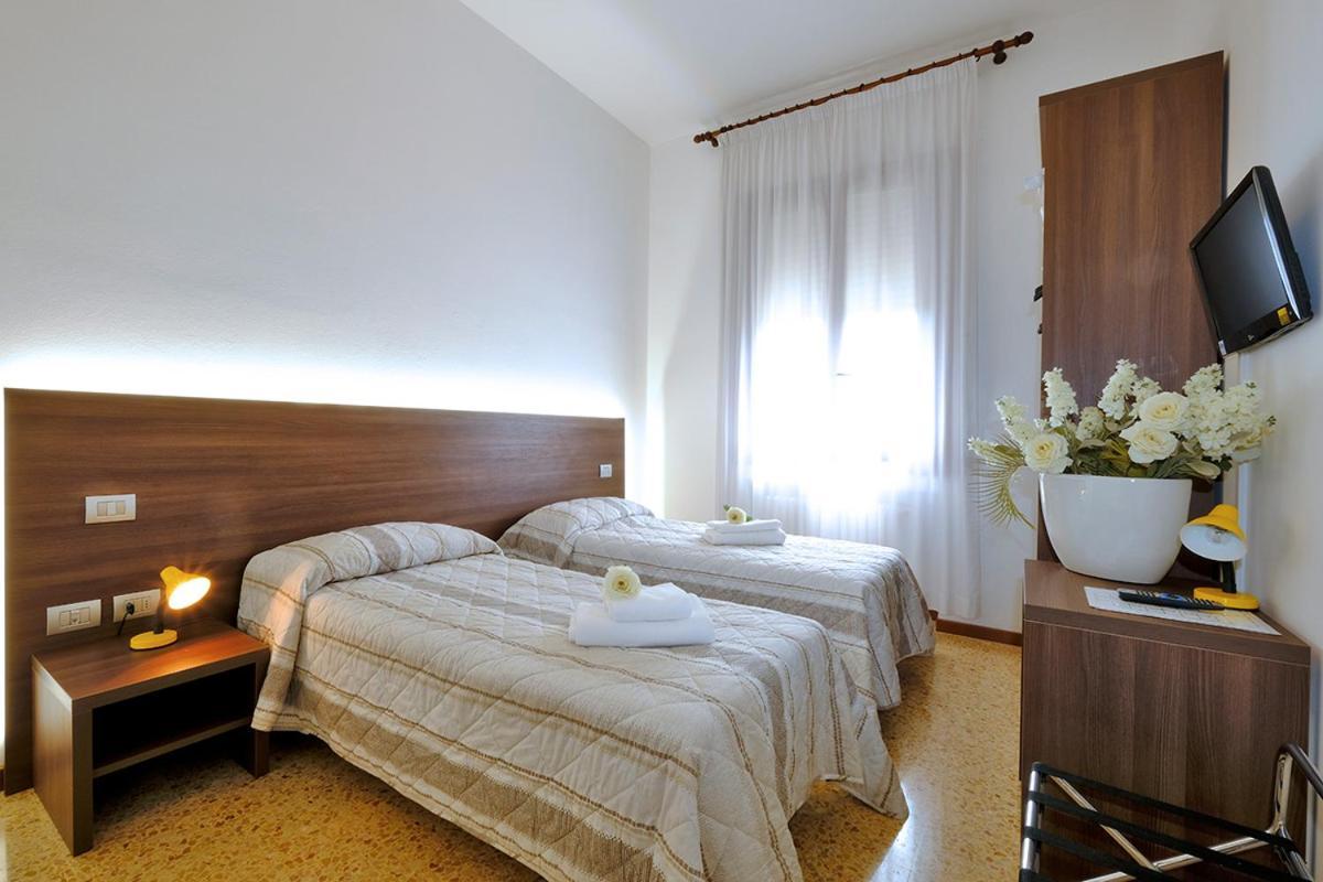 Locanda Al Santuario Peschiera del Garda Eksteriør billede